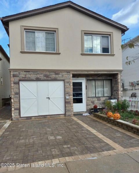 Photo of 61 Sandalwood Drive #2, Staten Island, NY 10308 (MLS # 2506659)