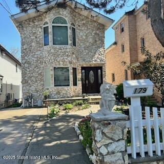 179 Hickory Avenue, Staten Island, New York image 1