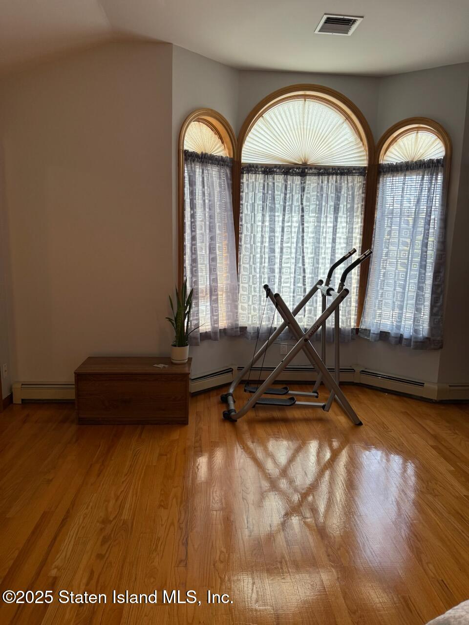 179 Hickory Avenue, Staten Island, New York image 15