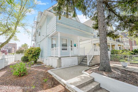 Photo of 222 Albemarle Road, Brooklyn, NY 11218 (MLS # 2502392)