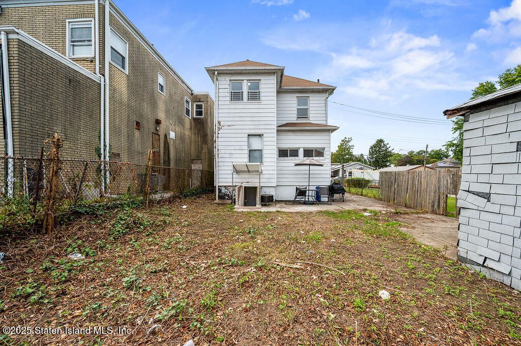 Photo of 883 Manor Road, Staten Island, NY 10314 (MLS # 2505757)