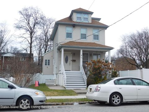 Photo of 253 Dubois Avenue, Staten Island, NY 10310 (MLS # 2400232)