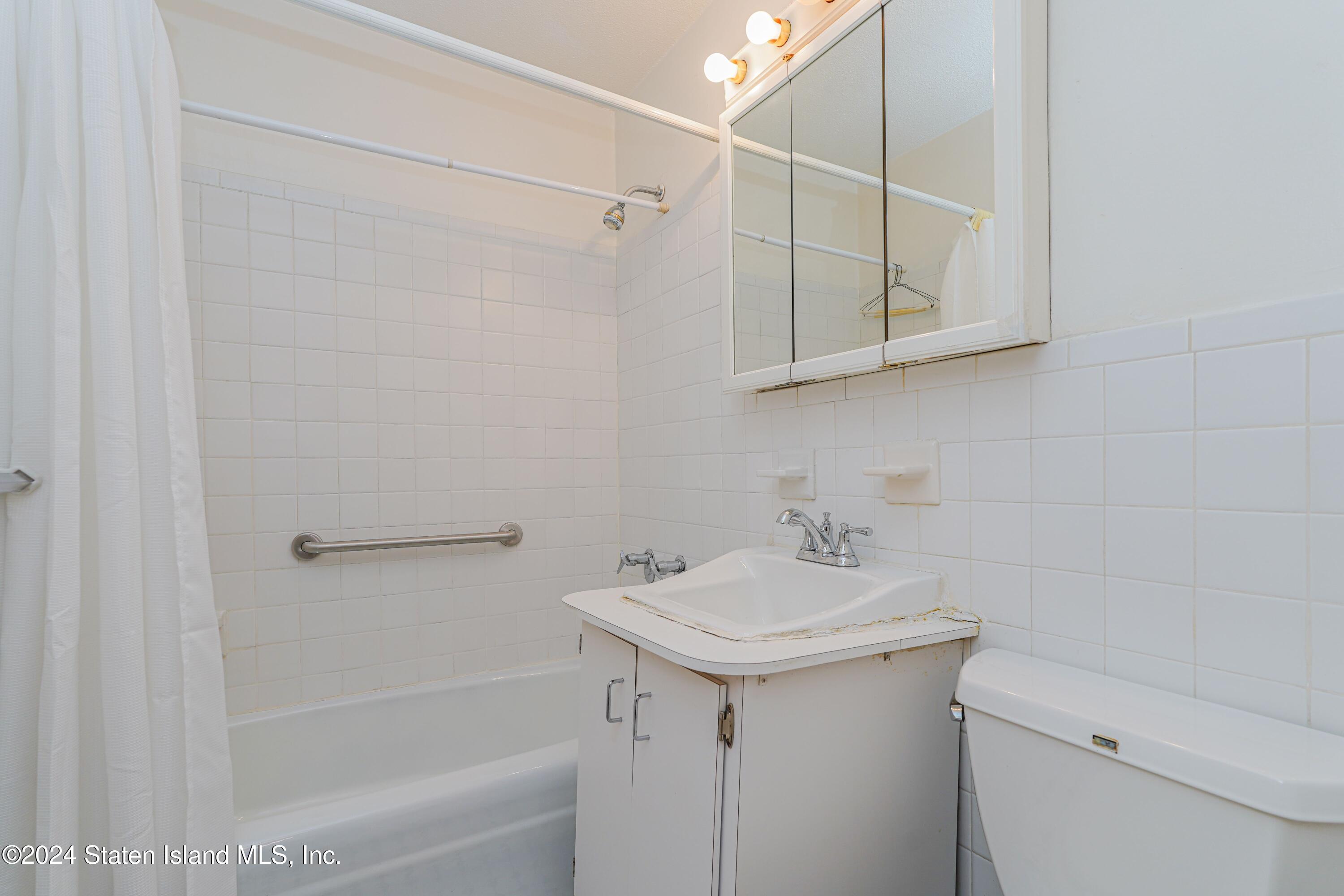 77 Fulton Street #7M, New York, New York image 9