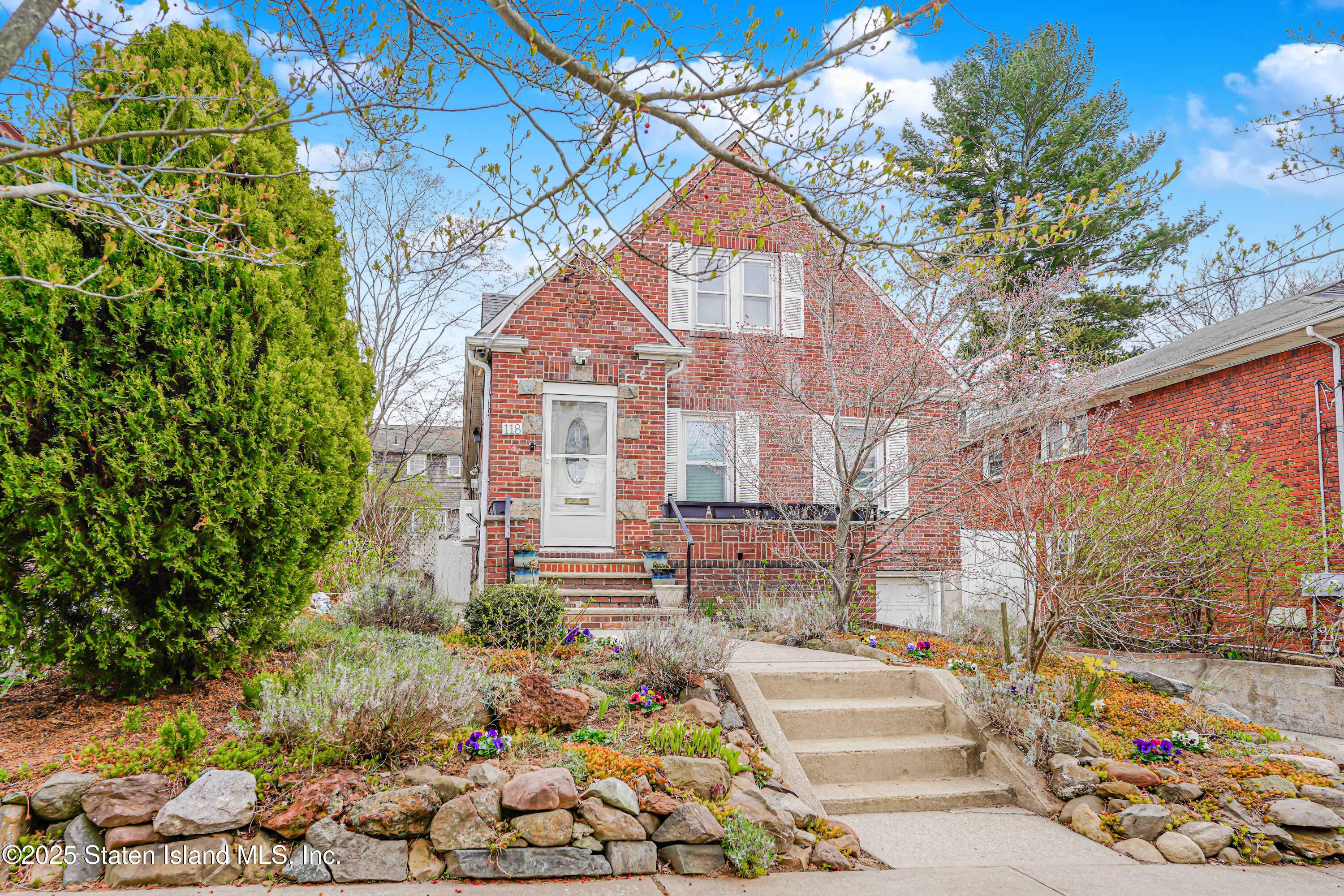 118 Van Cortlandt Avenue, Staten Island, New York image 5