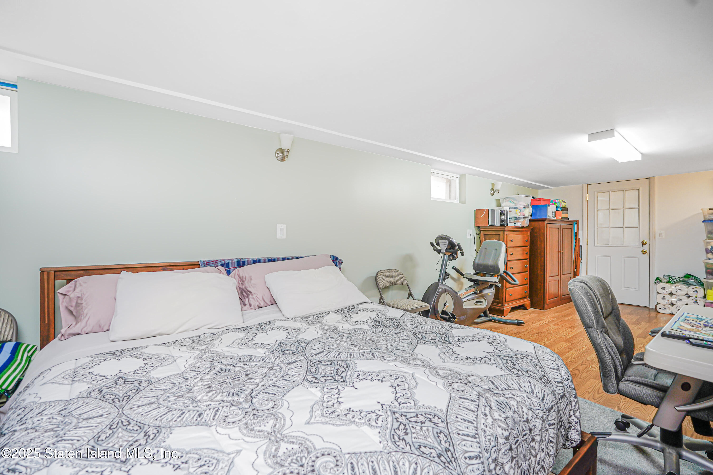 118 Van Cortlandt Avenue, Staten Island, New York image 24