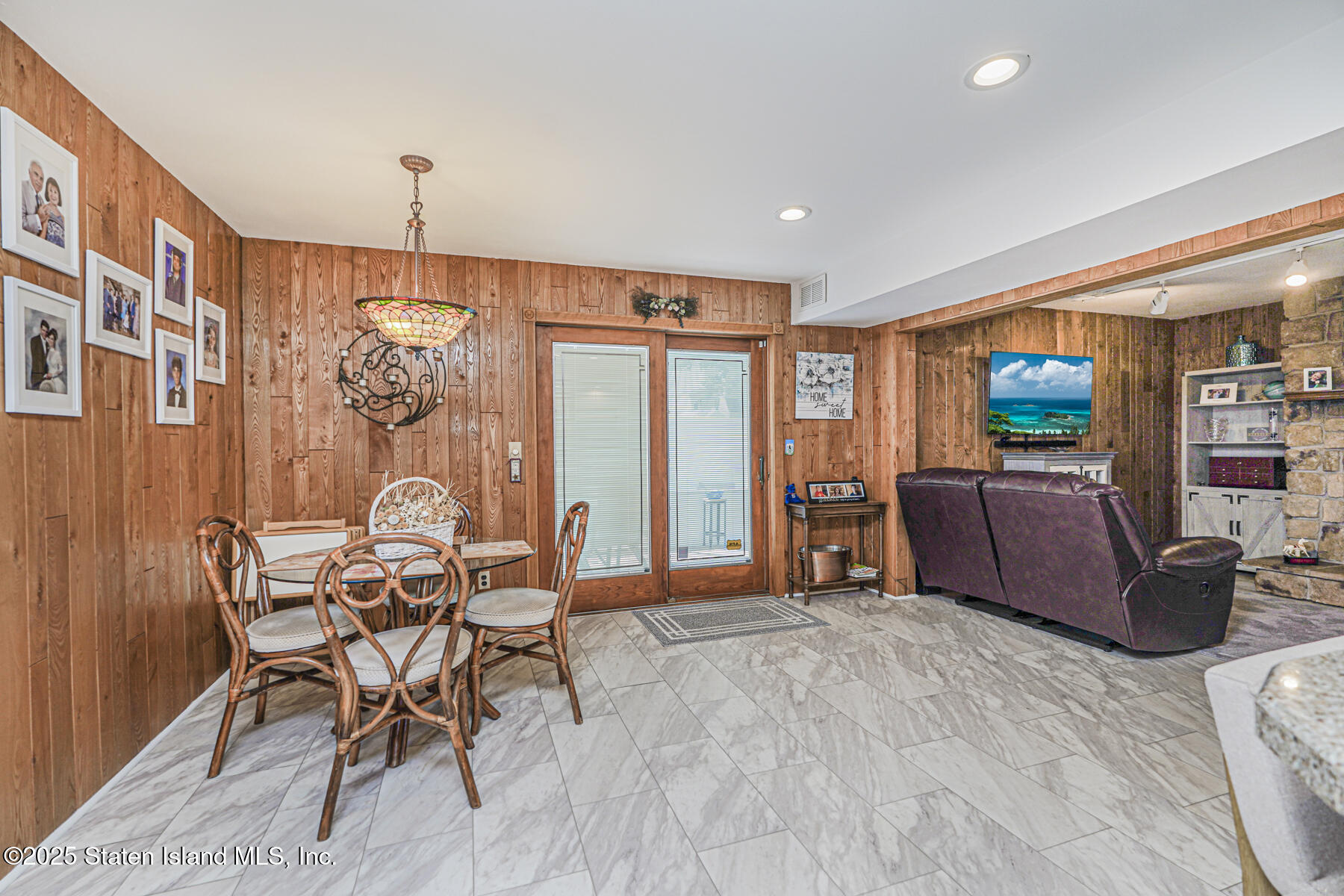 Staten Island, New York 10306, United States, 3 Bedrooms Bedrooms, ,2 BathroomsBathrooms,Residential,Active,207262