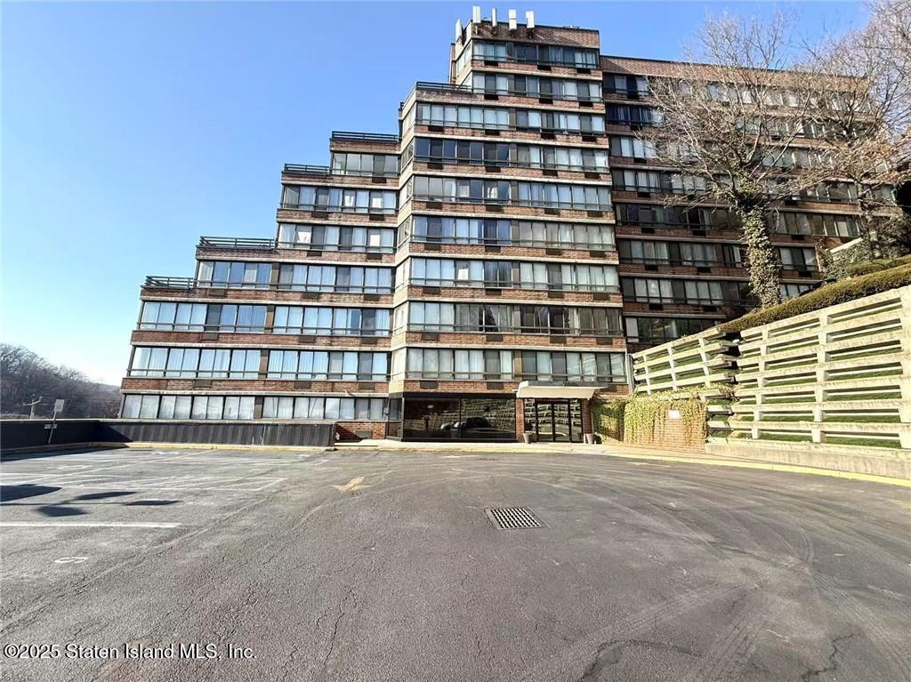 755 Narrows Road #305, Staten Island, New York image 2