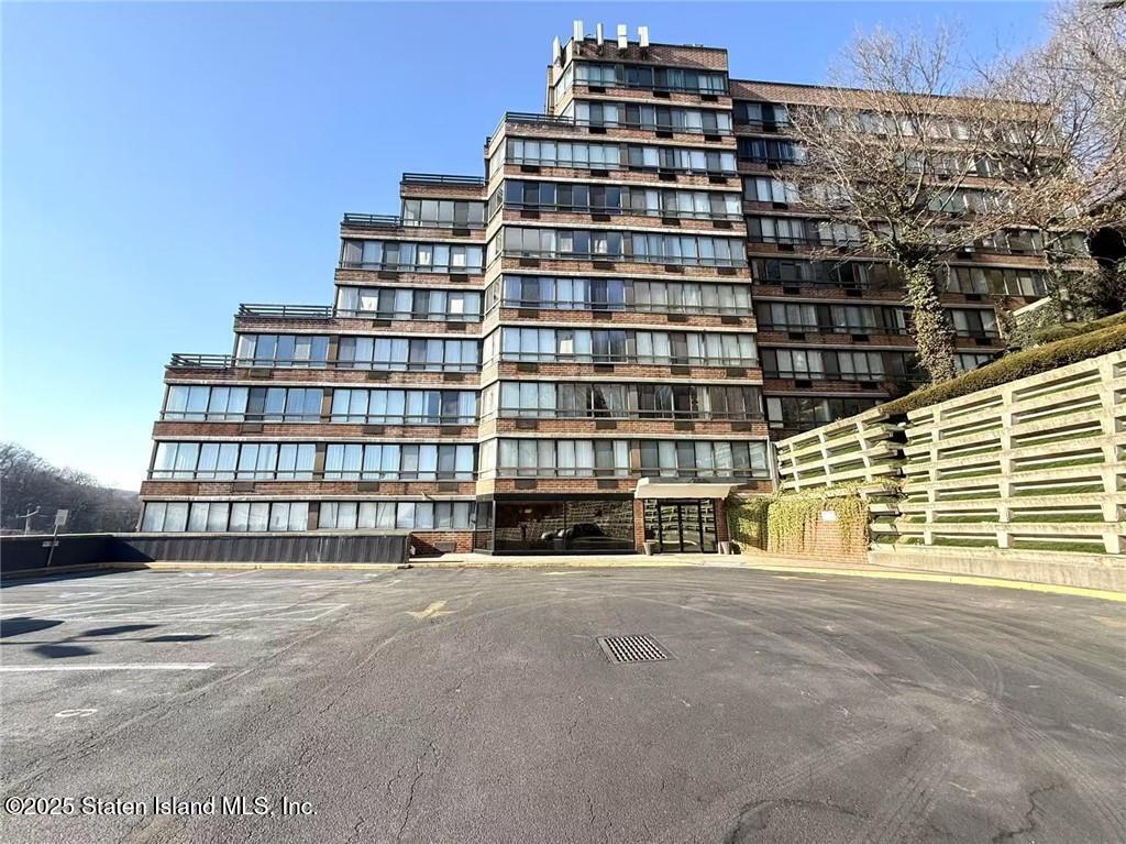 755 Narrows Road #305, Staten Island, New York image 1