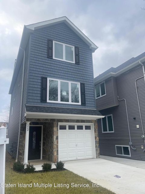Photo of 112 Roe Street, Staten Island, NY 10310 (MLS # 1159482)