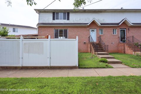 Photo of 1036 Arthur Kill Road, Staten Island, NY 10312 (MLS # 2404203)