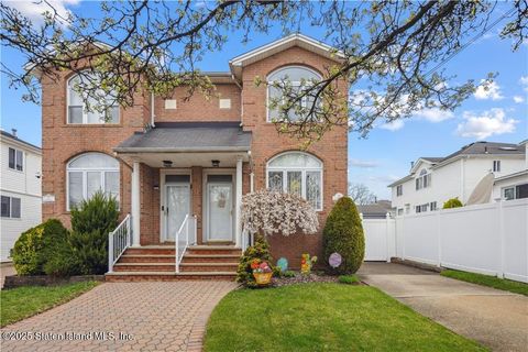 Photo of 15 Jumel Street, Staten Island, NY 10308 (MLS # 2502640)