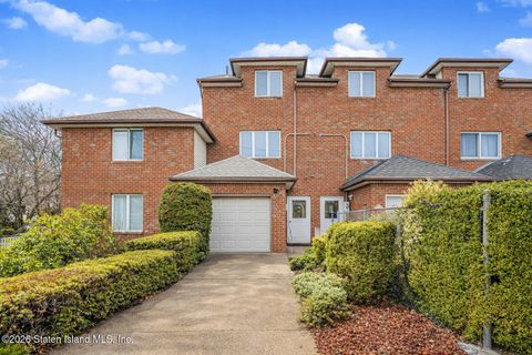 Photo of 151 Katan Avenue, Staten Island, NY 10308 (MLS # 2601637)