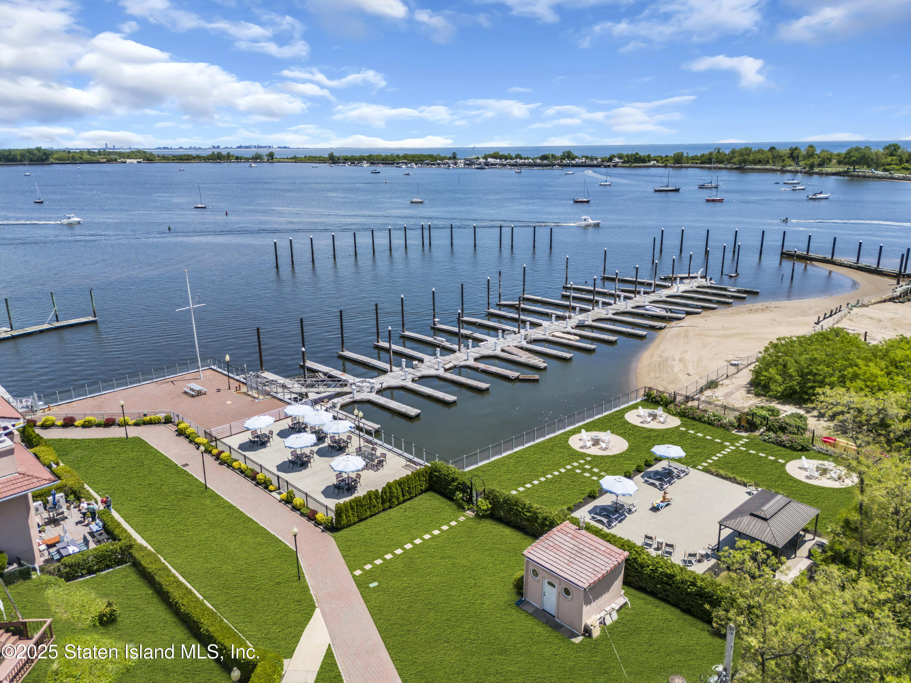 60 Harbour Court, Staten Island, New York image 33