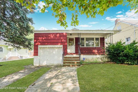 Photo of 497 Ingram Avenue, Staten Island, NY 10314 (MLS # 2504607)