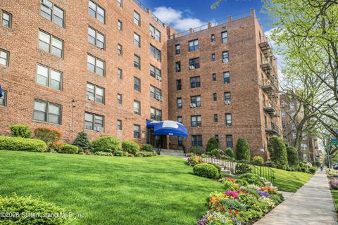Photo of 9265 Shore Road #4e, Brooklyn, NY 11209 (MLS # 2600756)