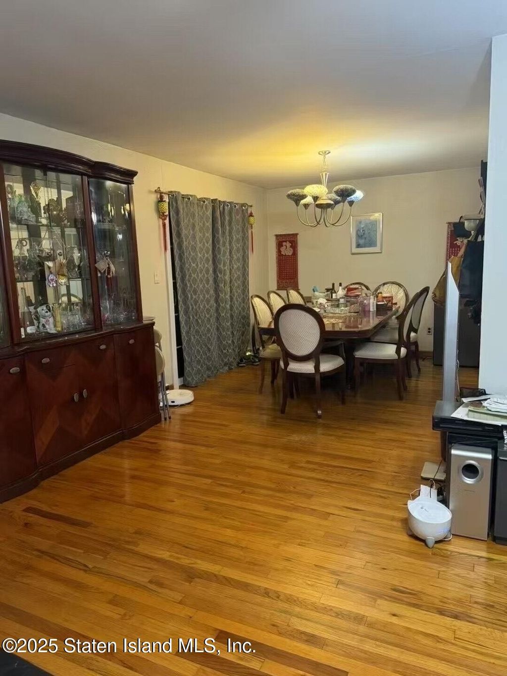 Photo of 664 S Gannon Avenue, Staten Island, NY 10314 (MLS # 2505422)