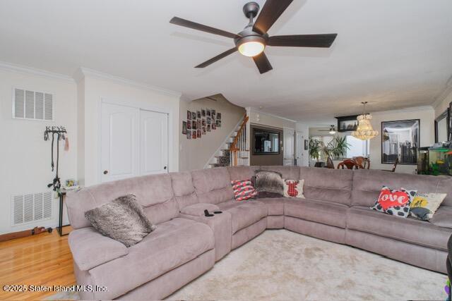 88 Gwenn Loop, Staten Island, New York image 4