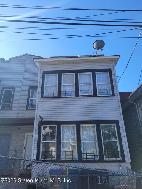 Photo of 118 Scribner Avenue, Staten Island, NY 10301 (MLS # 2601754)