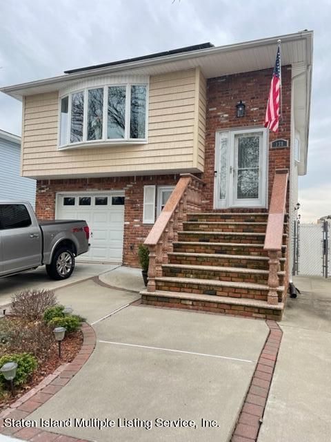 Photo of 138 Delmar Avenue, Staten Island, NY 10312 (MLS # 1160298)