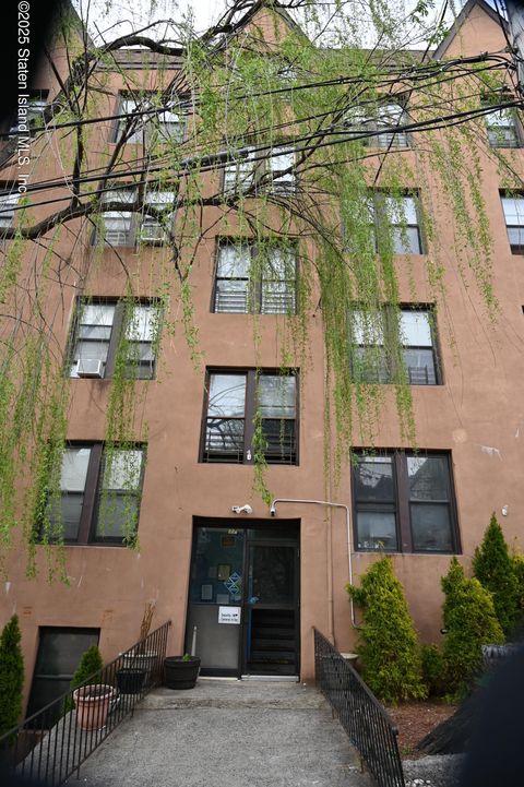 Photo of 37 Avon Place #1g, Staten Island, NY 10301 (MLS # 2502220)