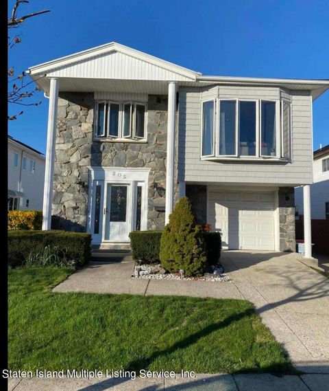 Photo of 205 Malone Avenue #1fl, Staten Island, NY 10306 (MLS # 1161419)