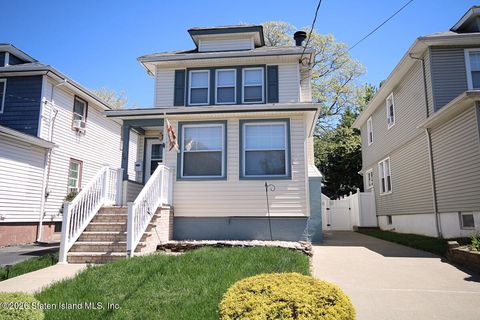 Photo of 29 Burnside Avenue, Staten Island, NY 10302 (MLS # 2602662)