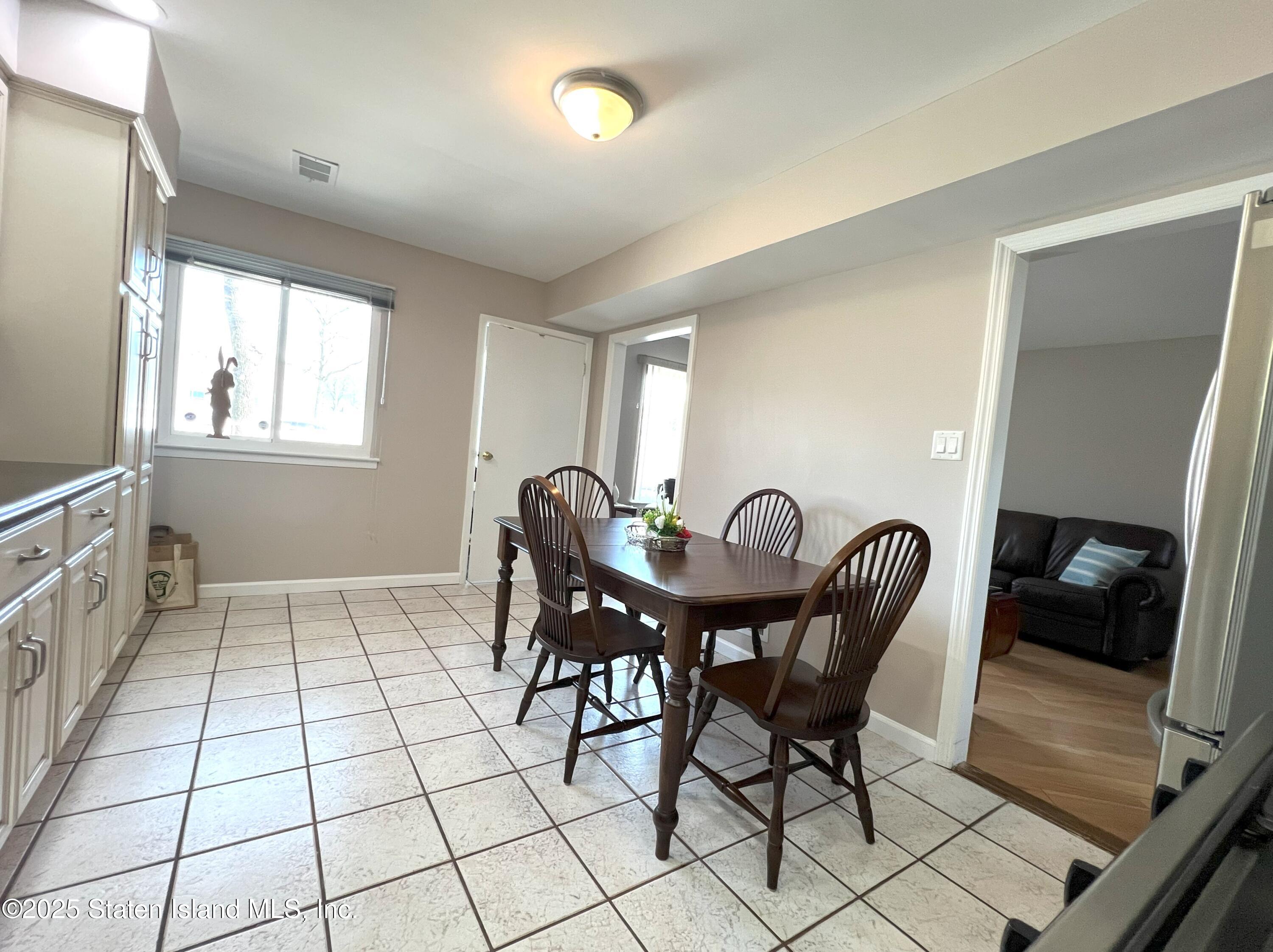 29 Shirra Avenue, Staten Island, New York image 7