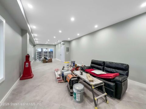 Photo of 788 Forest Avenue #1r, Staten Island, NY 10310 (MLS # 2600005)