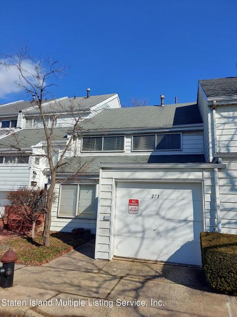 Photo of 273 Dover Green, Staten Island, NY 10312 (MLS # 1158374)