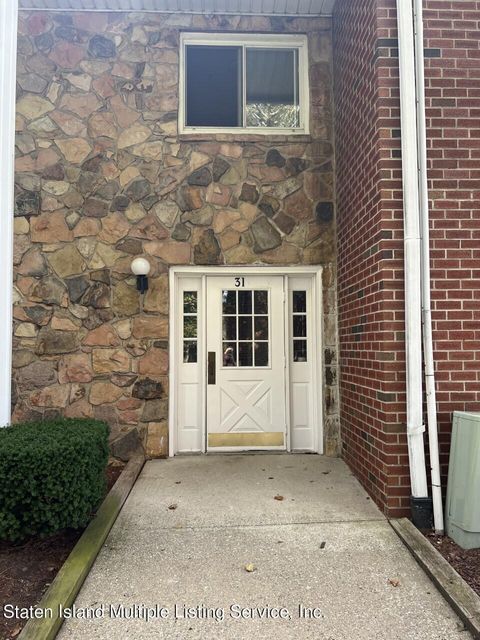 Photo of 31 Gadsen Place #2e, Staten Island, NY 10314 (MLS # 1157852)