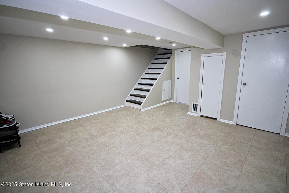 140 Roman Avenue, Staten Island, New York image 21