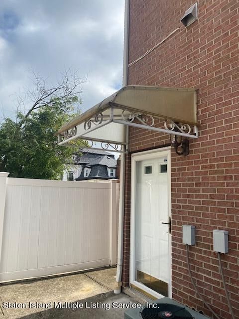 Photo of 3 Hale Street #B, Staten Island, NY 10307 (MLS # 1157593)