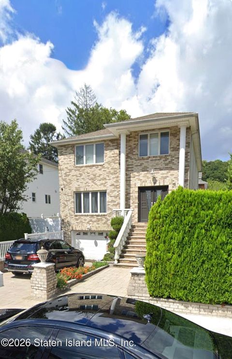 Photo of 103 Saint Andrews Road, Staten Island, NY 10306 (MLS # 2602122)