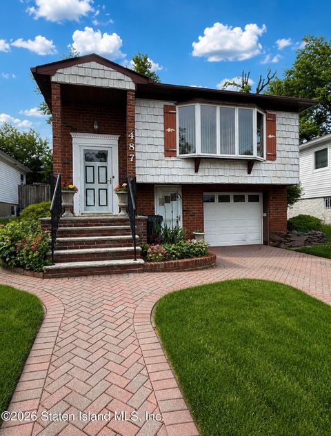 Photo of 487 Ionia Avenue, Staten Island, NY 10312 (MLS # 2602884)