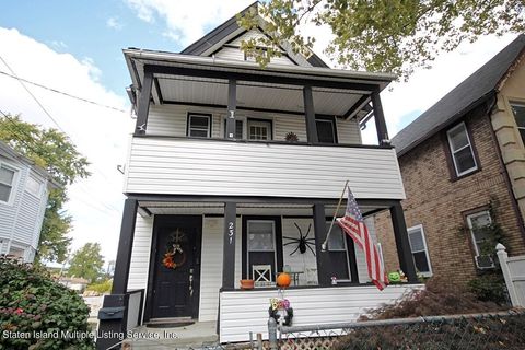 Photo of 231 Charles Avenue, Staten Island, NY 10302 (MLS # 1158317)