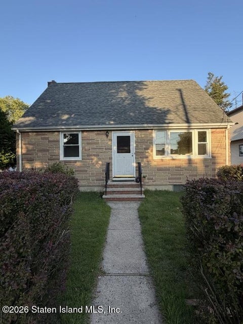 Homes For Sale - 9 Lyon Place<br/> Staten Island, NY 10314