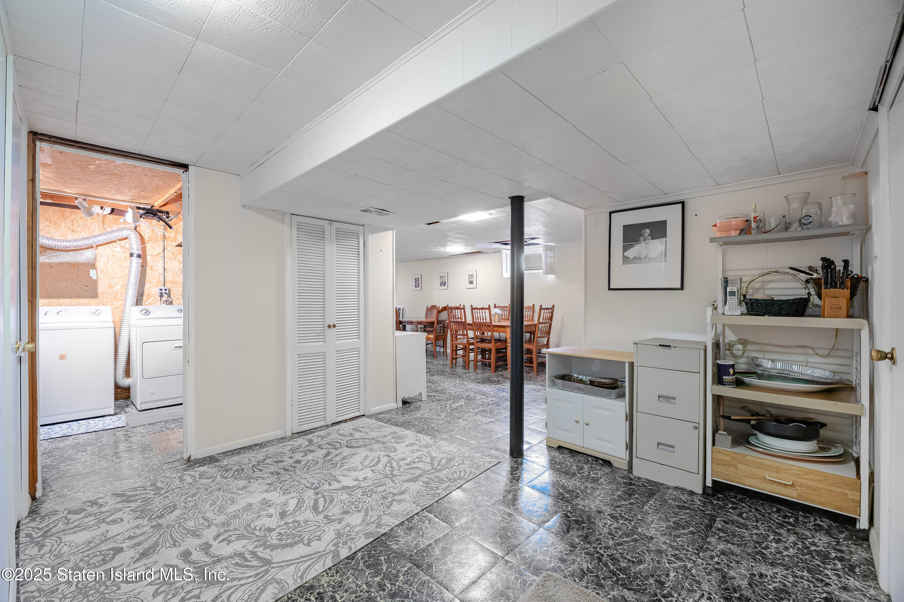 227 Woods Of Arden Road, Staten Island, New York image 18