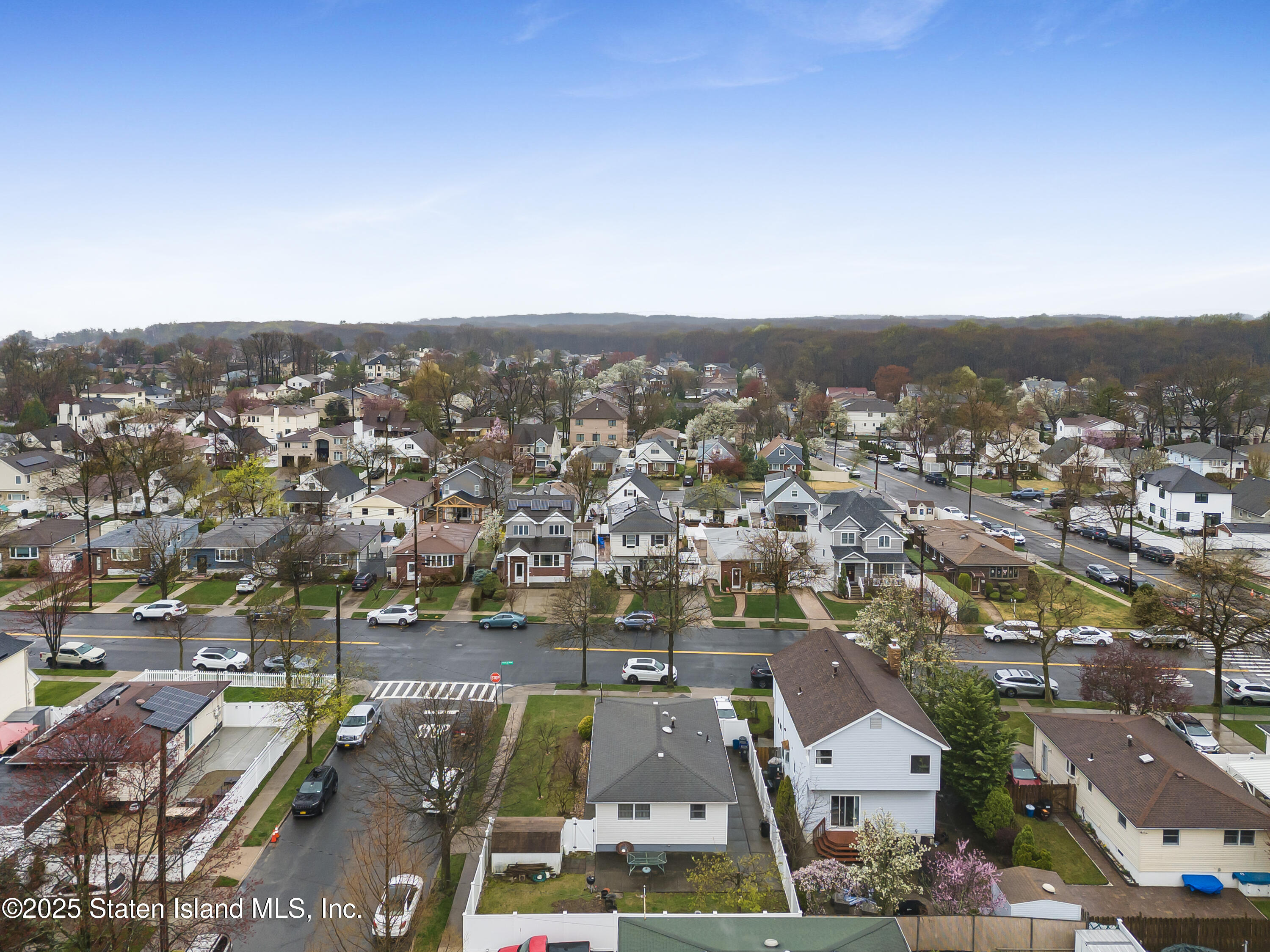 227 Woods Of Arden Road, Staten Island, New York image 28