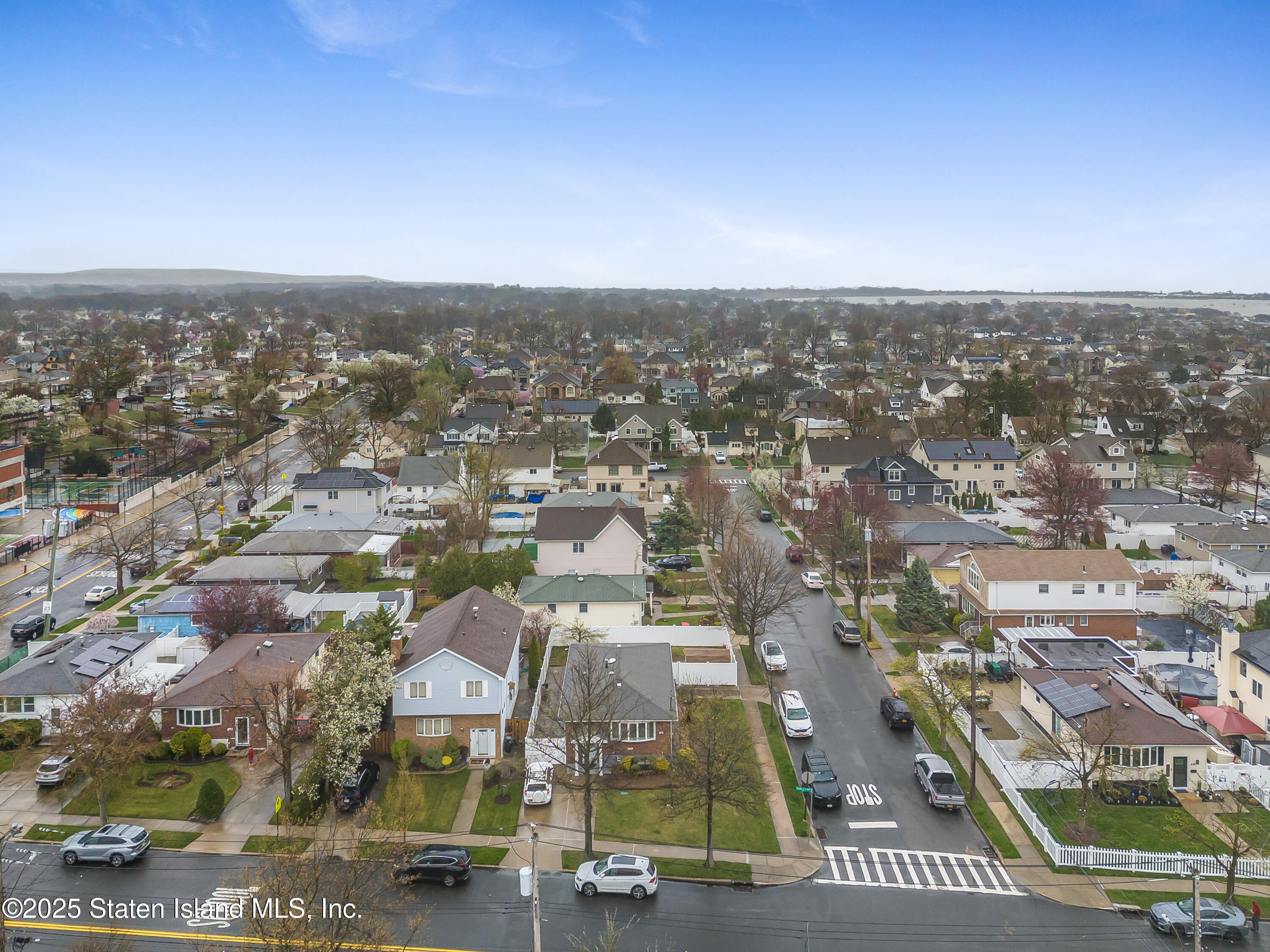 227 Woods Of Arden Road, Staten Island, New York image 26