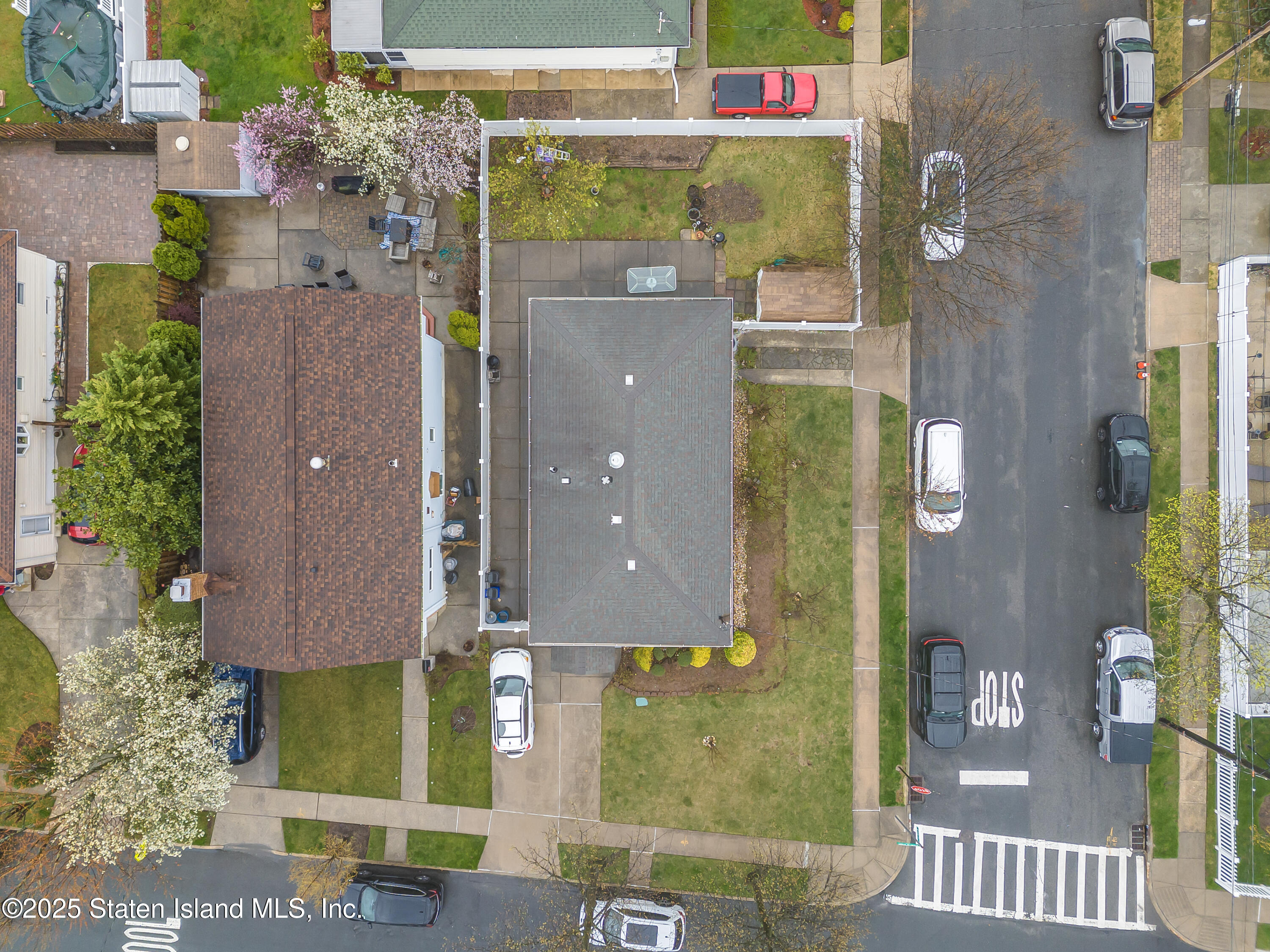 227 Woods Of Arden Road, Staten Island, New York image 25