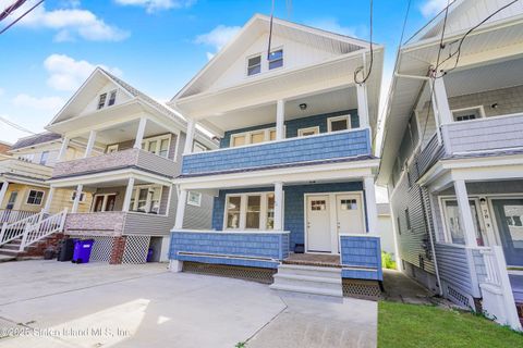 Photo of 72 Maryland Avenue, Staten Island, NY 10305 (MLS # 2504299)