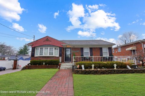 Photo of 144 Bionia Avenue, Staten Island, NY 10305 (MLS # 2401199)