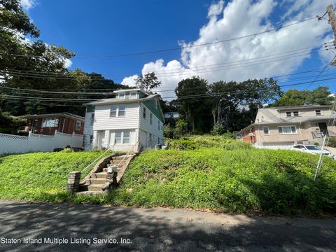 Photo of 159 Wilson Terrace, Staten Island, NY 10304 (MLS # 1164281)