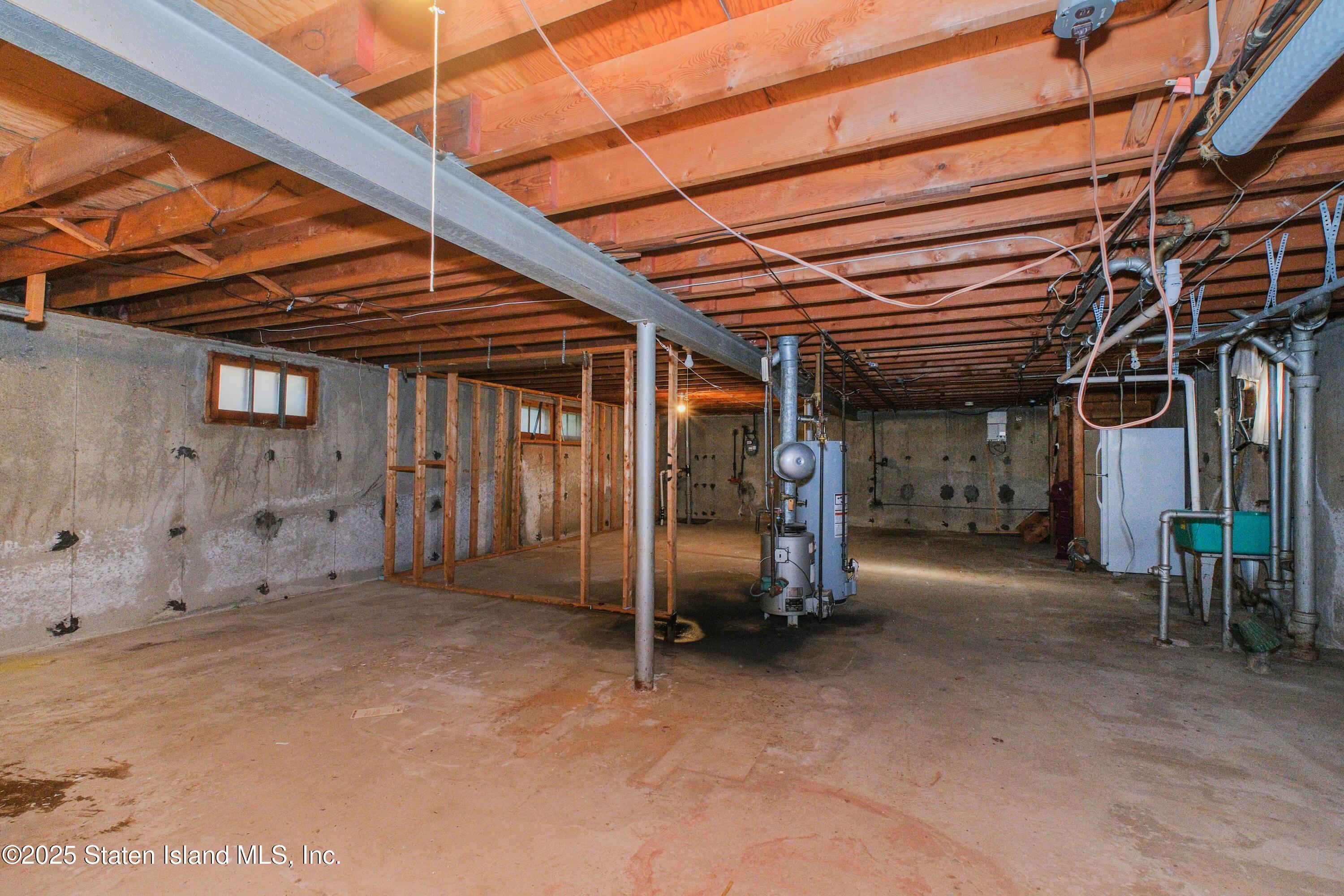 960 Rensselaer Avenue, Staten Island, New York image 30