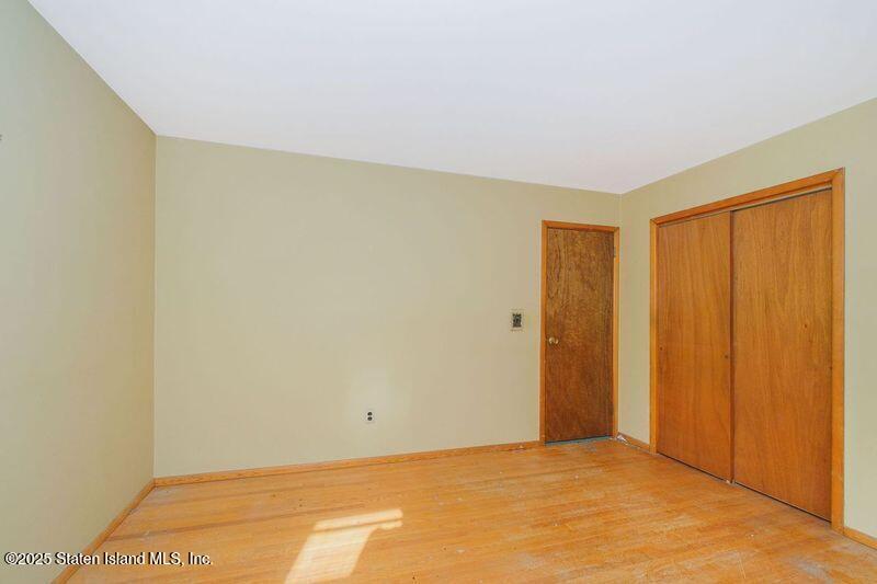 960 Rensselaer Avenue, Staten Island, New York image 23