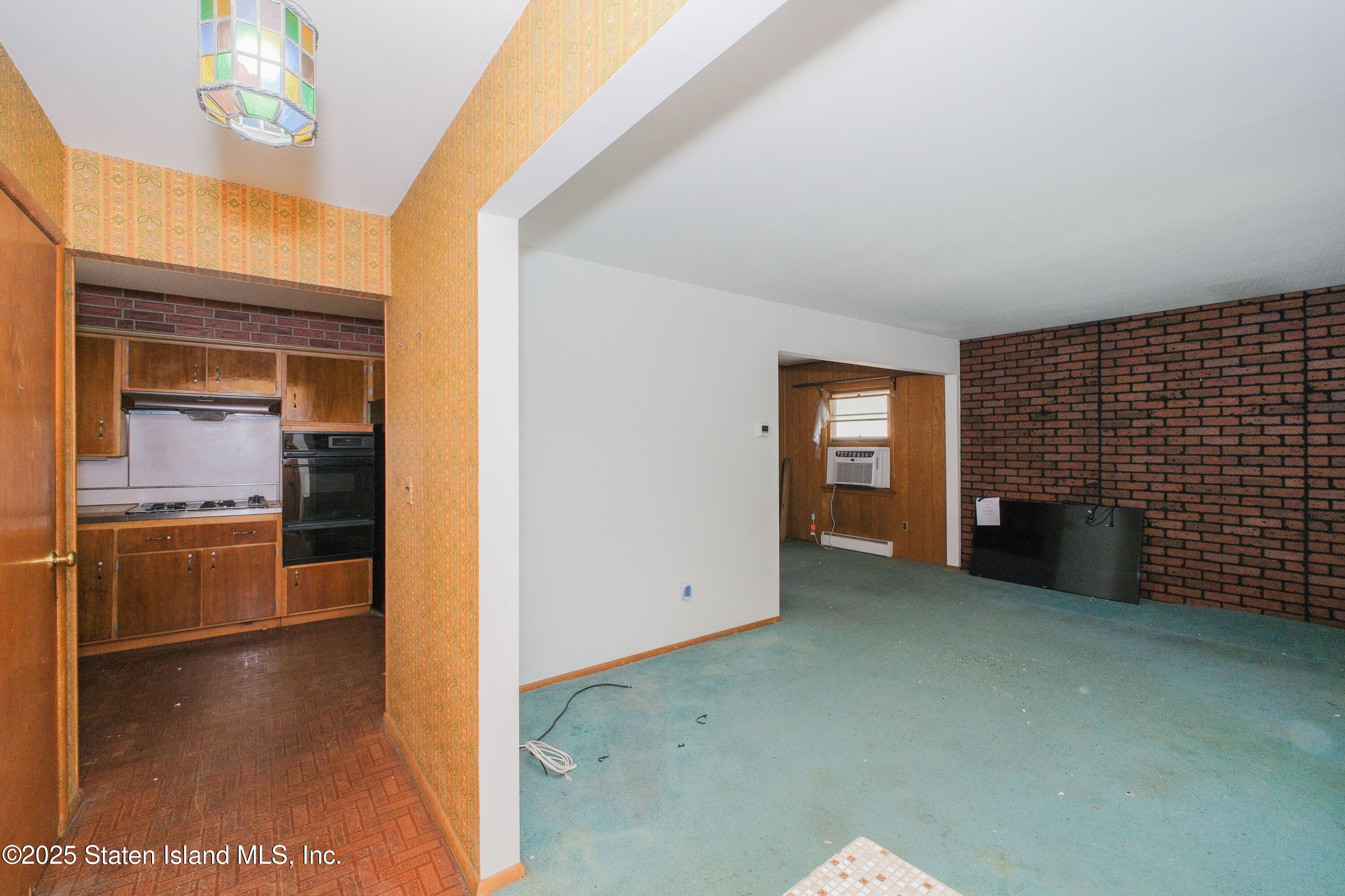 960 Rensselaer Avenue, Staten Island, New York image 19