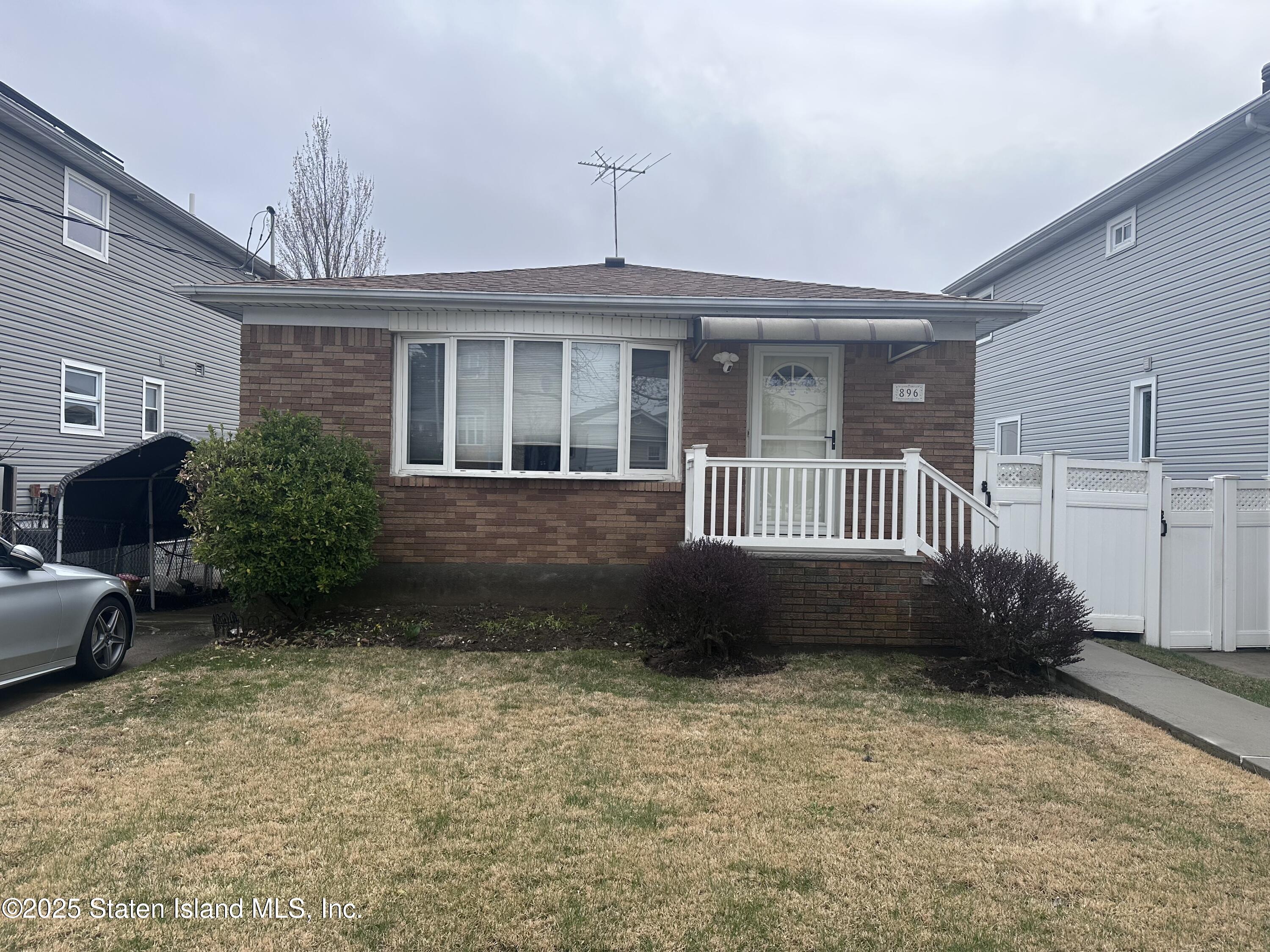896 Stafford Avenue, Staten Island, New York image 1
