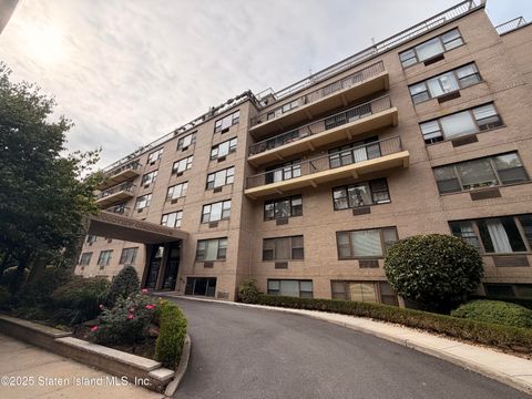 Photo of 175 Zoe St St #6c, Staten Island, NY 10305 (MLS # 2505586)