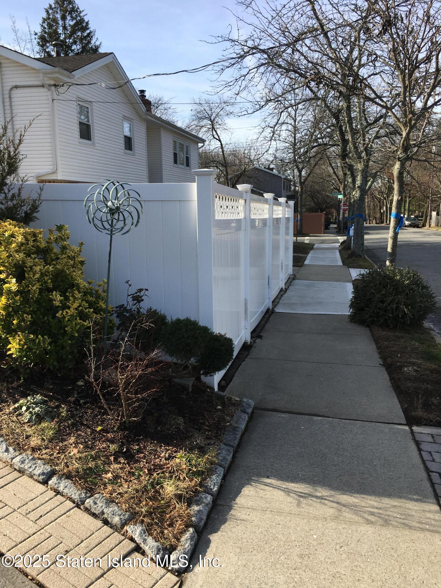 330 Shirley Avenue, Staten Island, New York image 6