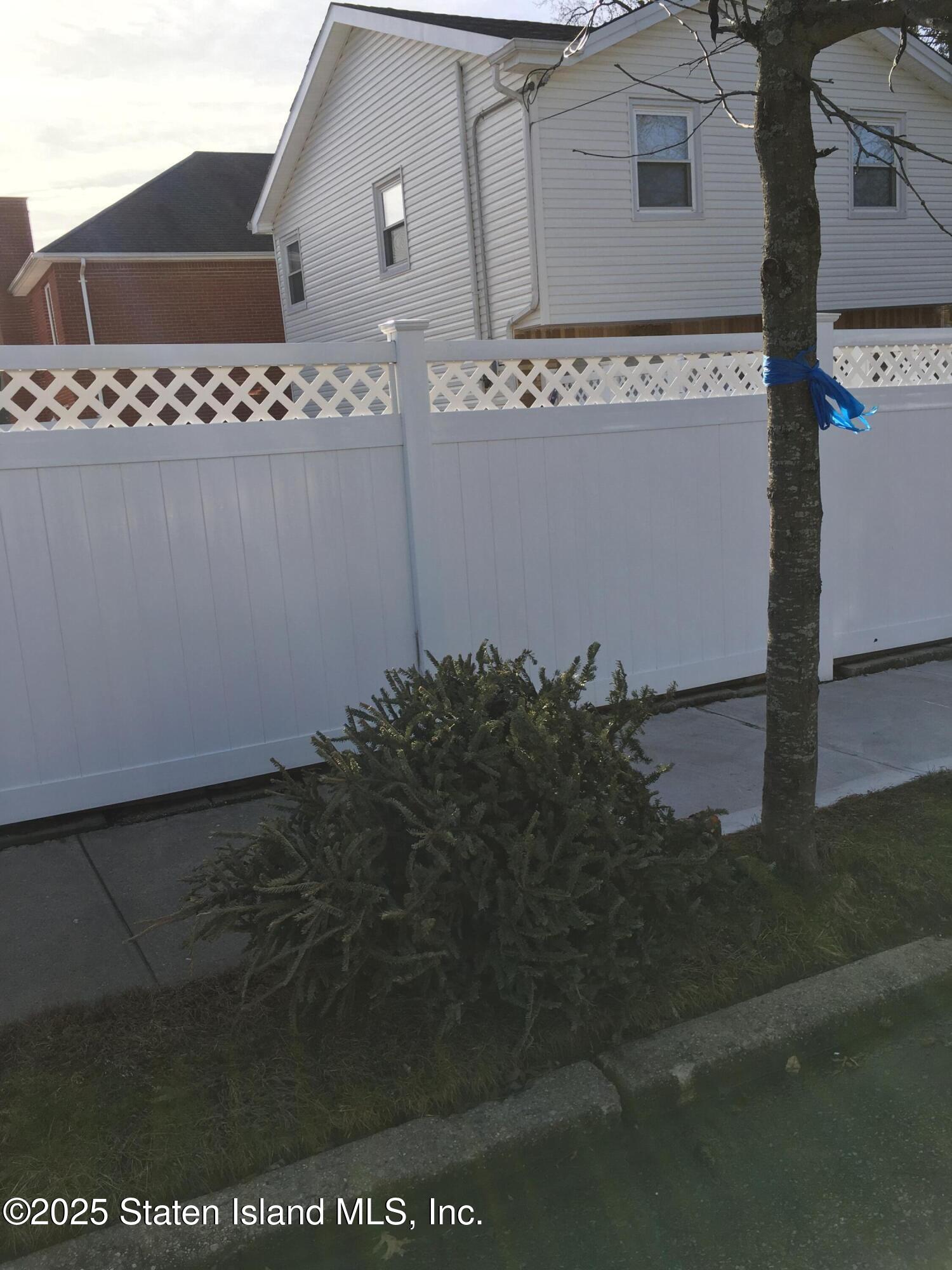330 Shirley Avenue, Staten Island, New York image 7